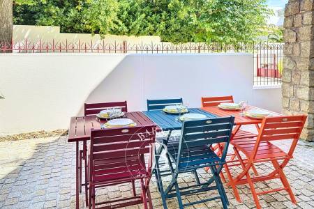 SUPERBE VILLA « ÉGLANTINE » AVEC ACCÈS DIRECT À LA PLAGE ET PROCHES COMMERCES, À ARCACHON - CAPACITÉ 6 CONVIVES