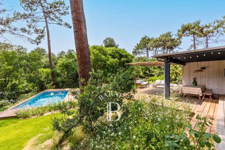VILLA « MORAVA » AVEC PISCINE CHAUFFÉE, AU CALME, PROCHE DU BASSIN AU CAP FERRET – CAPACITÉ 10 PERSONNES