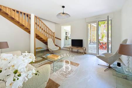 SUPERBE VILLA « ÉGLANTINE » AVEC ACCÈS DIRECT À LA PLAGE ET PROCHES COMMERCES, À ARCACHON - CAPACITÉ 6 CONVIVES