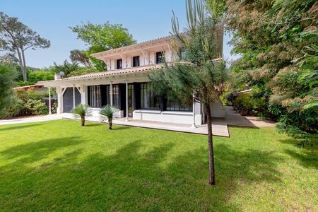 MAISON DE VACANCES AVEC PISCINE CHAUFFÉE PYLA SUR MER