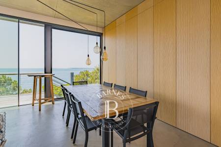 cuisine aménagée et équipée villa de prestige
