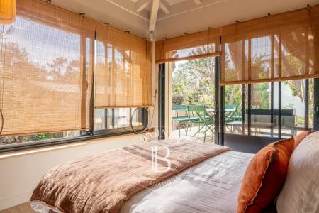 VILLA « BELLEROSE » EN PLEIN CENTRE DU CAP FERRET AVEC PISCINE – CAPACITÉ 12 PERSONNES