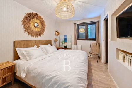 VILLA « OCÉANE » EN BOIS AVEC PISCINE ET ACCÈS PRIVÉ À L’OCÉAN, AU CAP FERRET – CAPACITÉ 14 PERSONNES