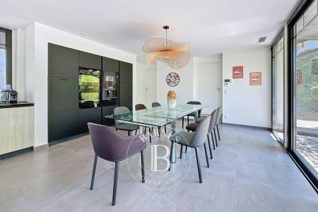 MAGNIFIQUE VILLA « L’OASIS » AVEC PISCINE EN PLEIN COEUR DU MOULLEAU À ARCACHON - CAPACITÉ 8 CONVIVES