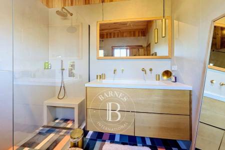 VILLA « CAPACABANA » AVEC PISCINE CHAUFFÉE ET JACUZZI SITUÉE DANS LES DUNES DE PIQUEY, SUR LA PRESQU’ÎLE DU CAP FERRET – CAPACITÉ 18 COUCHAGES