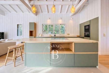 VILLA « CAP MOANA » AVEC PISCINE, AU CENTRE DU CAP FERRET – CAPACITÉ 11 PERSONNES