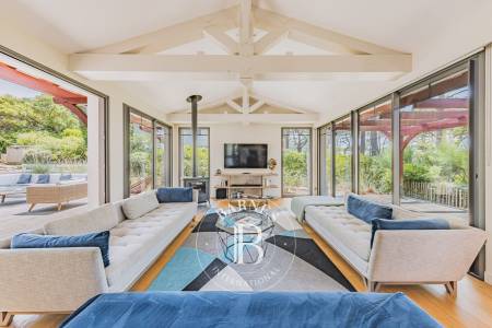 location saisonnière de luxe avec piscine chauffée au pyla-sur-mer