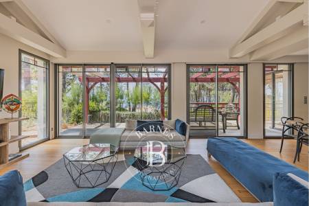villa contemporaine avec terrasse face au bassin d’arcachon