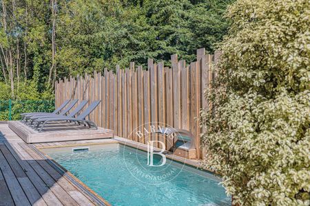VILLA « LOHCA » À PROXIMITÉ DU GOLF D’ARCACHON, AVEC PISCINE, CAPACITÉ 10 PERSONNES