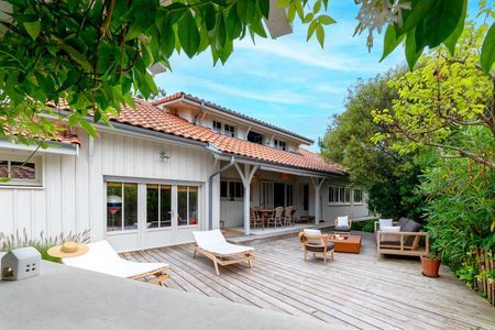 À LOUER MAISON AU 44 HECTARES CAP FERRET