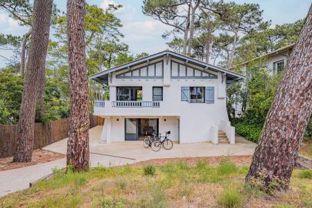 VILLA « TOULINGUET » À PROXIMITÉ DE LA DUNE DU PILAT AVEC PISCINE CHAUFFÉE – CAPACITÉ 6 PERSONNES