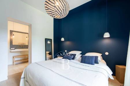 « VILLA BLUE » DE PLAIN-PIED AVEC PISCINE CHAUFFÉE, PROCHE PLAGE AU PYLA-SUR-MER – CAPACITÉ 8 PERSONNES