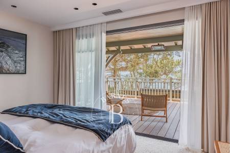 SPLENDIDE « VILLA PERLA » SITUÉE EN PREMIÈRE LIGNE AU PYLA-SUR-MER, AVEC PISCINE, SALLES DE CINÉMA ET SPORT - CAPACITÉ 18 PERSONNES