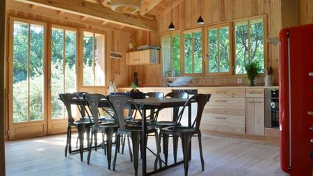 À LOUER VILLA EN BOIS D'EXCEPTION POUR 10 PERSONNES CAP FERRET