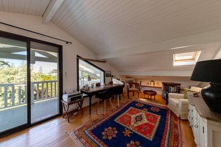 LOCATION VACANCES VILLA AVEC PISCINE 4 CHAMBRES POUR 8 PERSONNES