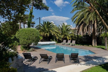 LOCATION VILLA MIREIO AVEC PISCINE POUR 8 PERSONNES PROCHE DE LA PLAGE AU CENTRE DU CAP FERRET