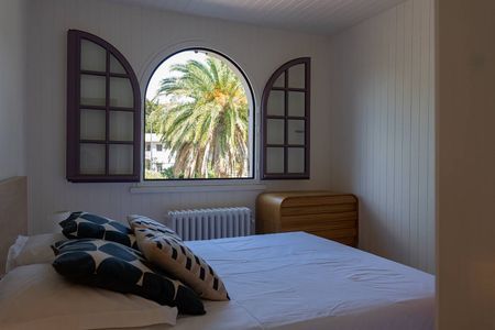 LOCATION VILLA MIREIO AVEC PISCINE POUR 8 PERSONNES PROCHE DE LA PLAGE AU CENTRE DU CAP FERRET