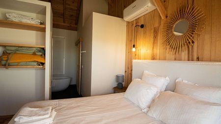 LOCATION CAP FERRET, VILLA MIMBEAU, PREMIERE LIGNE DU BASSIN AVEC PONTON PRIVATIF