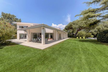 PYLA SUR MER GRANDE VILLA A LOUER AVEC PISCINE