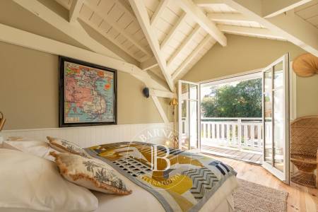 MAGNIFIQUE VILLA « OPALE » DANS LE VILLAGE DE L’HERBE, AVEC PISCINE, POUR 8 PERSONNES