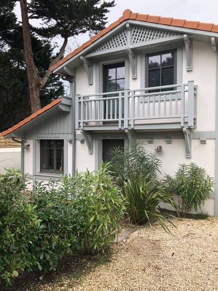 GRANDE VILLA EN LOCATION SAISONNIÈRE AVEC ACCÈS DIRECT PLAGE