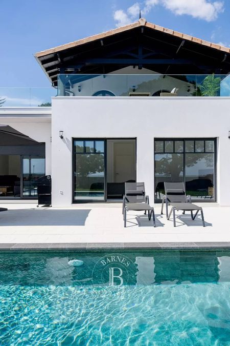 LOCATION SAISONNIÈRE, VILLA S, MAGNIFIQUE VILLA NEUVE, 6 CHAMBRES, SITUEE A PIQUEY, CAP FERRET