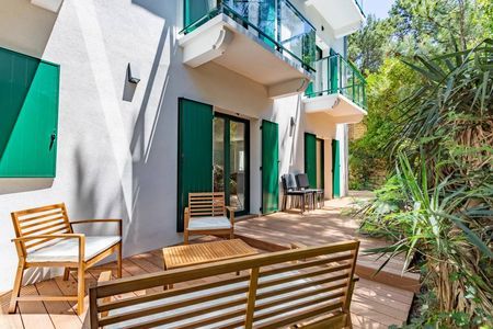 BEL APPARTEMENT AVEC VUE BASSIN ET TERRASSE AU PYLA-SUR-MER, 4 COUCHAGES