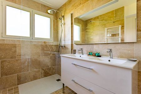 SUPERBE APPARTEMENT AVEC TERRASSE ET VUE BASSIN AU PYLA-SUR-MER, 6 COUCHAGES