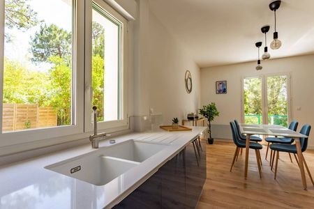 MAGNIFIQUE APPARTEMENT AVEC APERÇU BASSIN AU PYLA-SUR-MER - 4 COUCHAGES