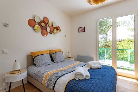 MAGNIFIQUE APPARTEMENT AVEC APERÇU BASSIN AU PYLA-SUR-MER - 4 COUCHAGES