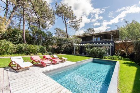 VILLA « LES MOUETTES » COMPOSÉE DE DEUX VILLAS AVEC PISCINE, EN PLEIN CENTRE DU CAP FERRET - CAPACITÉ 12 PERSONNES