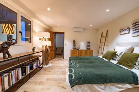 VILLA « AGAPANTHES » SITUÉE AU CENTRE DU CAP FERRET, AVEC PISCINE CHAUFFÉE ET BOULODROMME – CAPACITÉ 8 À 10 PERSONNES