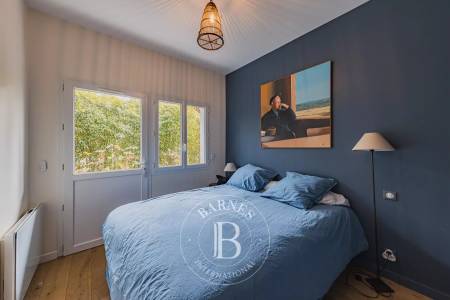 VILLA « CALYPSO » PROCHE DE LA PLAGE DES AMÉRICAINS AU CAP FERRET, AVEC PISCINE CHAUFFÉE ET CUISINE D’ÉTÉ – CAPACITÉ 12 PERSONNES